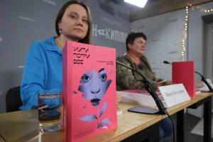 У Харкові презентували книгу «Жити попри все. Розповіді жінок про війну, 2014 та 2022»