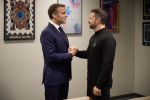 Zelensky meets with Macron: France will train and equip Ukrainian brigade