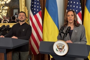 Zelensky meets with Harris