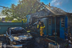 Росіяни вночі та зранку 24 рази обстріляли прикордоння Сумщини