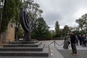 Zelensky commemorates Babyn Yar massacre victims