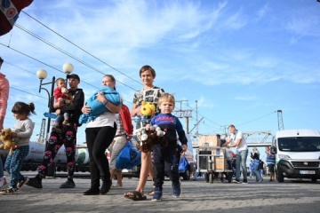 Evacuation train from Kramatorsk arrives in Zakarpattia