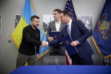 Zelensky se reúne en Estados Unidos con el gobernador y el senador de Pensilvania