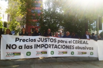 Agricultores en España protestan contra la importación de cereales ucranianos