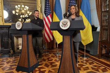 Volodymyr Zelensky s’est entretenu avec Kamala Harris