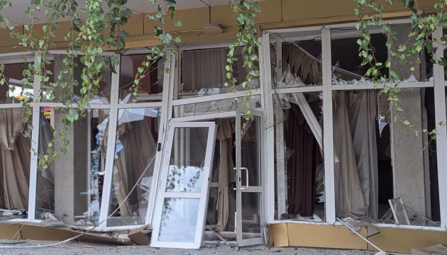 Уночі та вдень російські військові били по Криворізькому району, пошкоджена інфраструктура Уночі та вдень російські військові били по Криворізькому району, пошкоджена інфраструктура