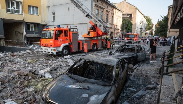 Львівська міськрада закликає бізнес допомогти у відновленні історичних будинків після атаки РФ