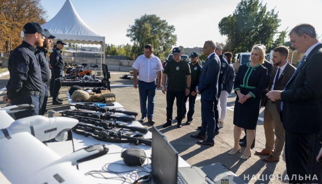 Голова Нацполіції зустрівся із заступником держсекретаря і послом США в Україні