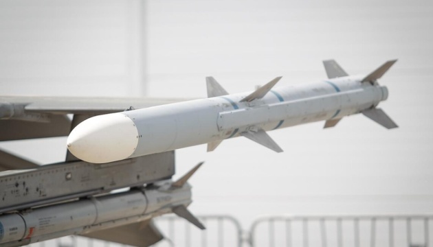 Pentagon allocates $1.2 billion to produce AMRAAM missiles, in particular, for Ukraine 