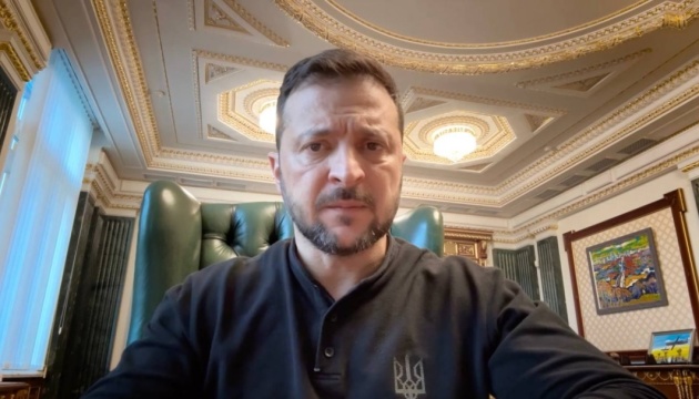 Zelensky: Hay una comprensión clara de los pasos a dar para aumentar el número de F-16 en Ucrania