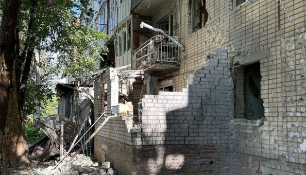 Russians shell Kherson, one killed