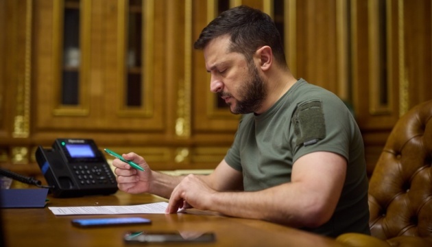 Zelensky signs into law bill increasing state budget by UAH 500B