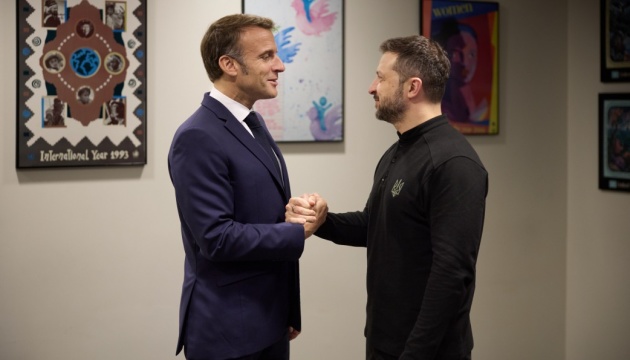 Zelensky meets with Macron: France will train and equip Ukrainian brigade