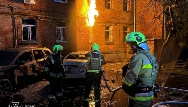 Shahed drone attack on Kyiv: Falling debris sparks fire in residential building