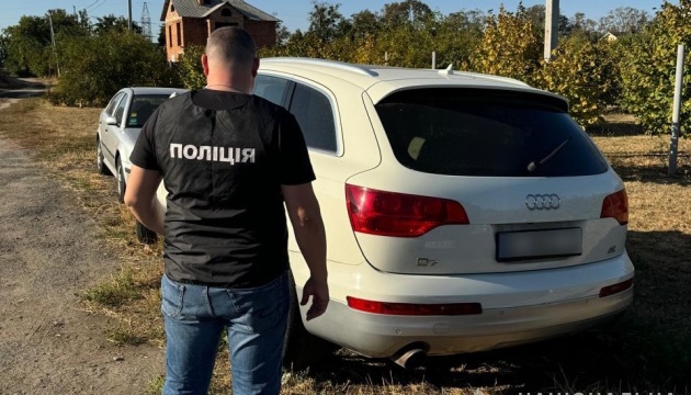 У Полтаві керівник благодійного фонду продав понад 230 авто, які мали піти на потреби ЗСУ