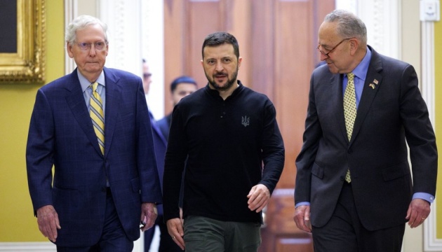 Zelensky arrives at Capitol Hill to meet with senators