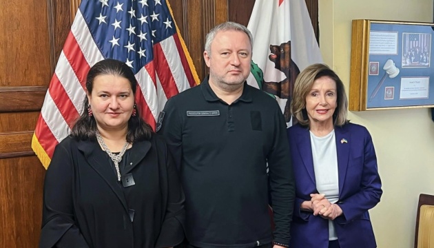 Kostin, Pelosi discuss holding Russia accountable for war crimes