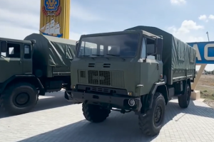 Kherson region hands over two trucks, hundred FPV drones to military