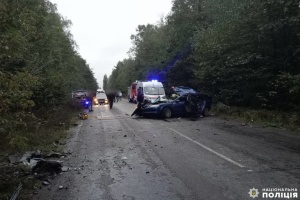 На Рівненщині зіткнулися Mazda та мікроавтобус, серед загиблих - дитина