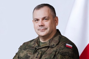 Polish top general believes that country must boost its army 