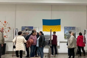 В угорському місті Загонь проходить фотовиставка «Листівки з України»