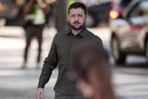 Zelensky arrives at Vatican