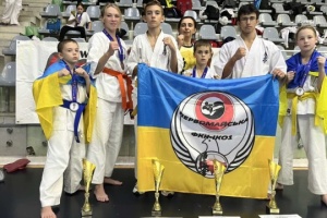 Українські каратисти виграли  4  медалі Відкритого чемпіонату Румунії   