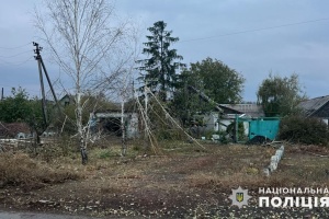 Guerre en Ukraine : Un civil tué et deux autres blessés dans des bombardements russes sur la région de Donetsk 