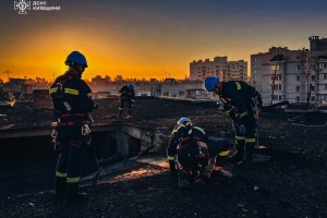 Пошкоджені будинки, автівки і ринок: ДСНС показала наслідки атаки дронів на Київщині