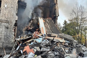 Russian strike targets another apartment block in Ukraine’s Lyman