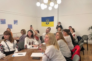 Українці за кордоном долучились до написання Радіодиктанту національної єдності