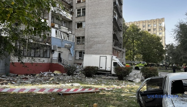 Унаслідок удару по Запоріжжю загинула людина, семеро поранені