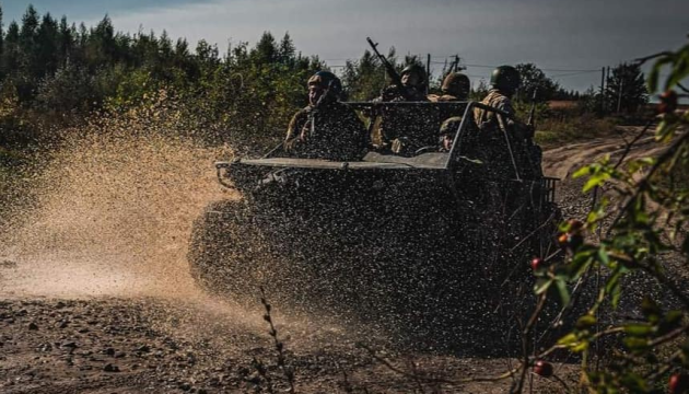 Від початку доби ворог здійснив 73 атаки, бої тривають на п'яти напрямках