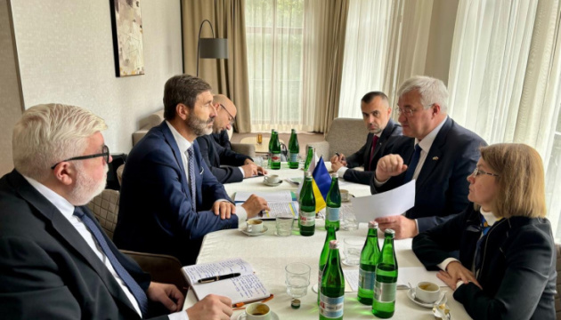 Sybiha held talks with his Slovak counterpart in Transcarpathia