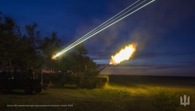 An der Front 149 Gefechte gemeldet, die meisten Angriffe in Richtung Pokrowsk und Kurachiw