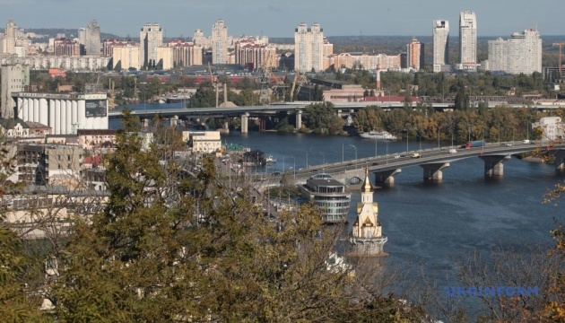 Сьогодні в Україні до +29°, можливі короткочасні дощі та грози