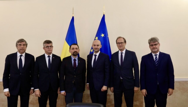 L'Ukraine et la France renforcent leur coopération dans le domaine des communications stratégiques