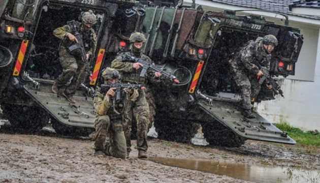 Південна Корея й Австралія провели високотехнологічні військові навчання