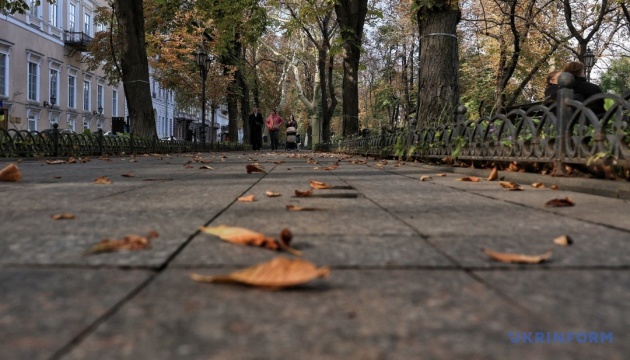 В Україні завтра без опадів, місцями туман - вдень до 16° тепла