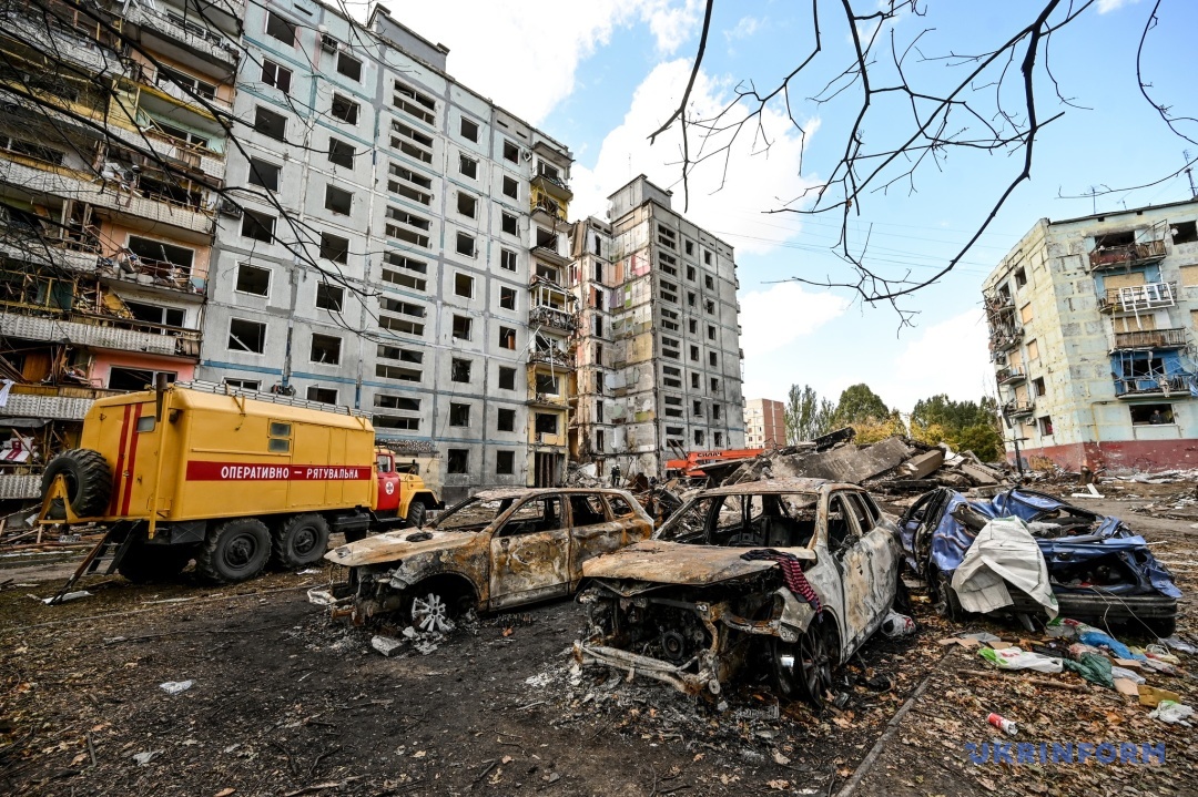 Вулиця Зестафонська, будинок після влучання ракети Х-22