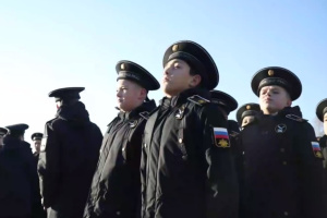 Children’s indoctrination: Russia forces 200 Mariupol students to pledge allegiance to Russia