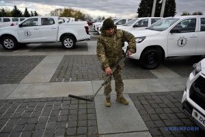 Литва передала Україні партію обладнання у рамках коаліції з розмінування