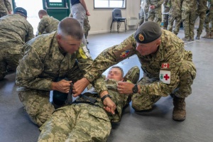 Canadian military provides combat medicine training course for Ukrainian defenders