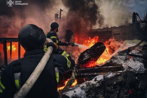 Ранковий обстріл на Київщині: сталася пожежа, поранена людина