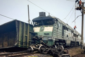 Партизани пошкодили залізничне полотно біля Маріуполя, де окупанти прокладають колію до РФ