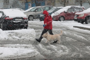 Україні у неділю прогнозують сніг та дощ, до 8° морозу