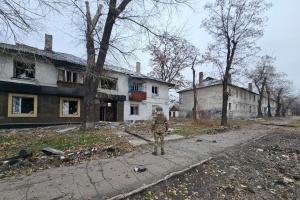 Guerre en Ukraine : Un civil tué dans des bombardements russes sur la région de Donetsk 