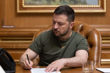 Zelensky awards another 857 Ukrainian defenders, 472 of them posthumously