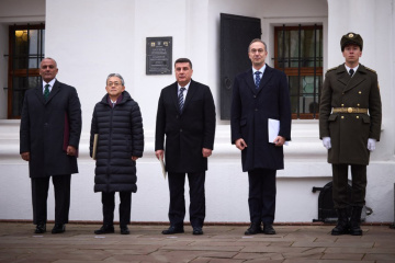 Zelensky receives letters of credence from ambassador of four countries 