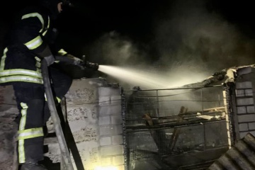 Guerre en Ukraine : Un civil tué et dix autres blessés dans des bombardements russes sur la région de Kherson 